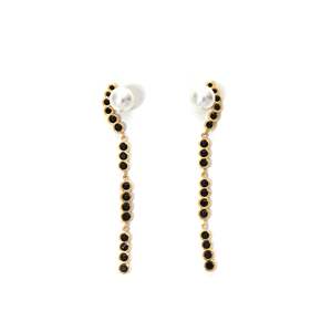 Boucles d'oreilles pendantes tendance en acier inoxydable 316L plaqué or PVD, durables et résistantes, avec longue chaîne en perles et pierres noires - Product Image 1