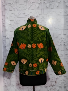 Chaqueta de Algodón Acolchada de Terciopelo Verde, Hermosamente Hecha a Mano, con Bordado, Ecológica y Transpirable, Diseño Invernal - Product Image 2
