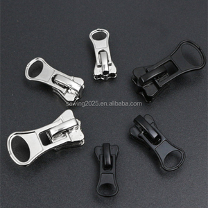 3#5#8# Resin Disc-<strong>shaped</strong> Self-locking <strong>Zipper</strong> <strong>Pulls</strong> High-end and Fashionable Metal Luggage with Almond-<strong>shaped</strong> Automatic <strong>Pull</strong> TAB - Product Image 2