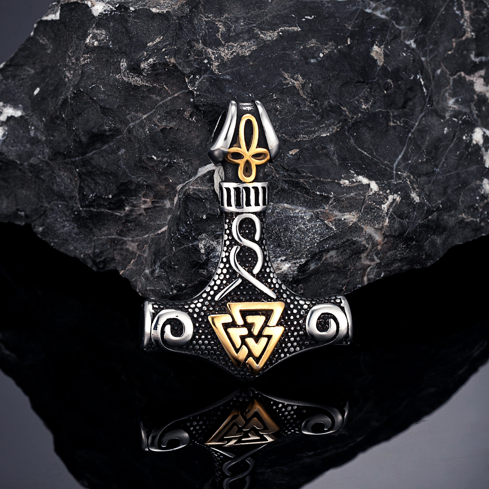 Two-tone single pendant