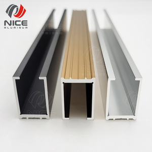 <span class=keywords><strong>Profilé</strong></span> coulissant à double canal <span class=keywords><strong>en</strong></span> alliage d'<span class=keywords><strong>aluminium</strong></span> extrudé pour mur de verre Service de coupe personnalisable Fabriqué <span class=keywords><strong>en</strong></span> Chine - Product Image 1