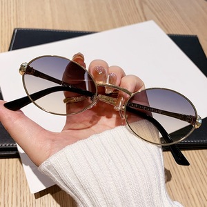 Gafas de Sol al por Mayor, Nuevas, Estilo Europeo Americano, Montura Metálica Ovalada, UV400, Montura Completa, Unisex, <span class=keywords><strong>a</strong></span> la Moda, Populares en <span class=keywords><strong>Instagram</strong></span> - Product Image 3