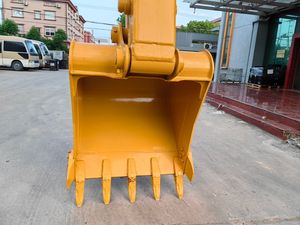 รถขุดมือสอง CAT 320D2L ระดับพรีเมียม ขนาดกลาง สายพานหนาทนทานต่อการสึกหรอ ระบบไฮดรอลิกเดิมแท้ ทำงานราบรื่น - Product Image 4