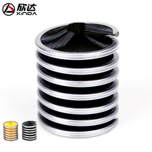 Brosse de nettoyage de corde Xinda, jaune, métal et plastique, équipement d'escalade - Product Image 2