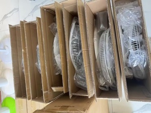 Isolfan <span class=keywords><strong>พัดลม</strong></span>ตั้งยืนกำลังสูง<span class=keywords><strong>18</strong></span><span class=keywords><strong>นิ้ว</strong></span><span class=keywords><strong>พัดลม</strong></span>พลังงานแสงอาทิตย์สีดำแบบชาร์จไฟได้พร้อมแบตเตอรี่12ก้อนสำหรับใช้ในบ้าน - Product Image 5