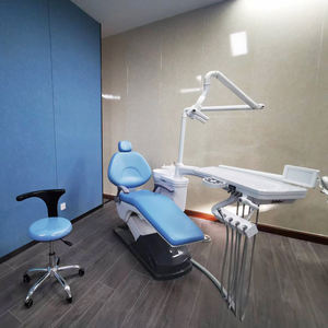 Dispositif médical professionnel pliable multifonction électrique fauteuil d'implant opératoire dentaire avec lampe d'opération <span class=keywords><strong>LED</strong></span> visionneuse de <span class=keywords><strong>film</strong></span> - Product Image 1