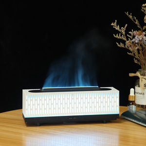Nuevo humidificador difusor de aroma con diseño de llama 3D a rayas, 0.5L, con luz LED para uso en interiores y escritorio. - Product Image 5