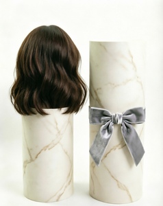 Boîte cylindrique en papier écologique personnalisée avec logo imprimé marbré pour l'emballage et le rangement de perruques, avec nœud en velours pour extensions de cheveux - Product Image 2