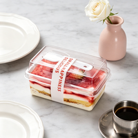 Boîte à dessert en plastique transparent avec logo personnalisé et cuillère, récipient jetable pour tiramisu, gâteaux aux fruits et mousse