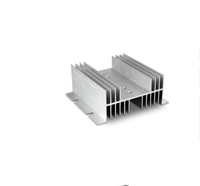 Dissipateur de chaleur de relais à semi-conducteurs triphasé SSR 10 ~ 120A pour la base de refroidissement de dissipateur de chaleur en aluminium industriel