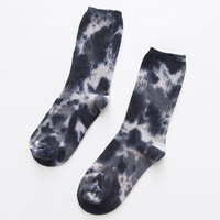 1688 Acheter Agent Acheter Vêtements Accessoires En Gros Mode Tie Dye Chaussettes