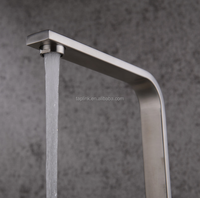 Robinet de salle de bain mural moderne à poignée unique, à arc haut, en nickel brossé, en acier inoxydable, mitigeur eau chaude et froide