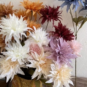 KW-F043 <span class=keywords><strong>Fiori</strong></span> Artificiali <span class=keywords><strong>di</strong></span> Girasole a 3 Teste in Seta Blu, <span class=keywords><strong>Fiori</strong></span> Artificiali <span class=keywords><strong>di</strong></span> Dalia per Decorazioni Alberghiere - Product Image 4