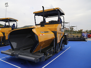 Machine à pavés en béton RP953 de haute performance avec une largeur de pavage de 10,5 m - Product Image 2