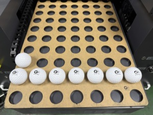 Impresora Inteligente UV para Pelotas de Golf, Personaliza Pelotas de Golf Únicas, Bolígrafos, Memorias USB, Estuches de Madera, etc., con Cámara de Escaneo con Posicionamiento Visual por IA - Product Image 2