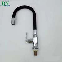 Tuyau flexible universel en acier inoxydable pour robinet de cuisine, rotation à 360 degrés, avec intérieur en EPDM noir