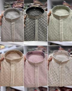 Kurta Pajama de Diseñador para Hombre con Bordado y Lentejuelas en Ambos Lados, Ropa Étnica Informal - Product Image 6