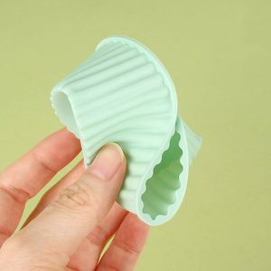 Molde de silicona desechable de nuevo diseño para hornear en freidora de aire y horno, uso doméstico, con bolsa OPP - Product Image 4
