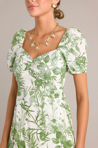 Summer Whispers - Blusa Casual Transpirable de Primavera/Otoño, Tejida con Estampado Digital Floral Verde, Cuello en V, Manga Corta, Corte A, Estilo Imperio - Product Image 2