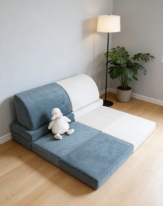 Cojín de Seguridad Plegable, Portátil, de Felpa Suave, No Tóxico, Multifuncional, 4 Pliegues, Alfombra de Juego Anticaídas para Bebés y Niños - Product Image 1