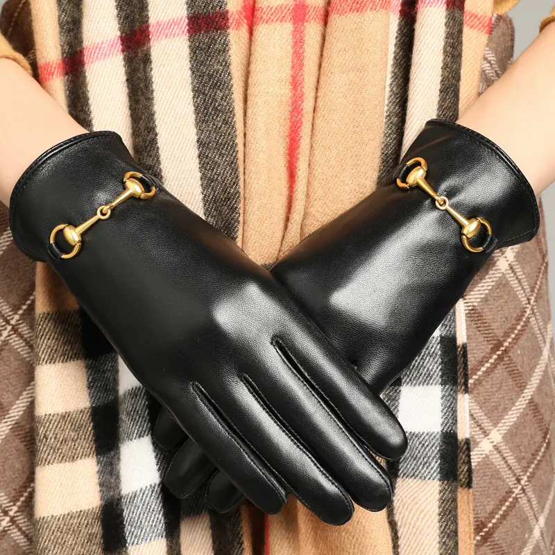 Latest Catalogue G FD LU Luxury Designer Leather Gloves Famous Brands Sheepskin Winter Gloves Outdoor Keep Warm Accessories