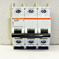 Plc C3a 240v~ No-60171 14151ell pour produit sous garantie