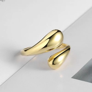 Bague réglable plaquée or en forme de goutte d'eau, design léger et luxueux, bijou unisexe, cadeau - Product Image 2