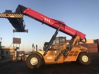 La Chine Top marque SRSC3532H1-L Reach Stacker pour conteneurs de 35 tonnes chariot élévateur diesel avec des prix bon marché