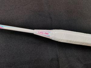<span class=keywords><strong>Raquette</strong></span> de <span class=keywords><strong>badminton</strong></span> à cadre de vent cassé 4u en fibre de carbone ultra légère de haute qualité Offre Spéciale - Product Image 5