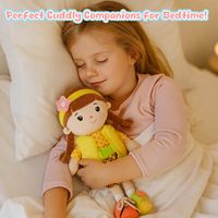 Figurine en peluche douce de 16 pouces avec tenue jaune, cheveux tressés et serre-tête fleuri, ornement pour animaux de compagnie et espaces intérieurs
