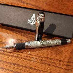 189 Logotipo de estrella oriental grabado símbolos masónicos estilo antiguo pluma estilográfica de metal masónico pesado negro con caja de regalo - Product Image 5