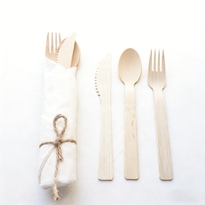 Fabrication de couverts jetables en bambou emballés dans du papier, ensemble couteau-fourchette-cuillère pour la restauration, les plats à emporter et les repas - Product Image 3