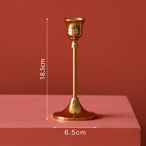 Usine <span class=keywords><strong>Pas</strong></span> <span class=keywords><strong>Cher</strong></span> Belle Longue Tige Or Jante En Aluminium <span class=keywords><strong>Grand</strong></span> Bougeoir De Luxe Lumière Stand <span class=keywords><strong>Chandelier</strong></span> - Product Image 2