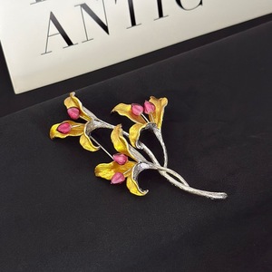 Broche Fleur Vintage en Émail Lys, Plaqué Or Cuivre, Épingle de Revers pour Vêtements Féminins, Bijou Cadeau, Vente en Gros - Product Image 6