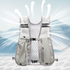 Gilet de <span class=keywords><strong>course</strong></span> d'<span class=keywords><strong>hydratation</strong></span> réfléchissant léger avec <span class=keywords><strong>sac</strong></span> à dos portable pour hommes et femmes sacs de sport de <span class=keywords><strong>course</strong></span> en plein air - Product Image 4