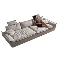 Ensemble de canapés super grand, assise super profonde, dossier large et haut, salon, style italien minimaliste, crème, luxe léger, canapé-lit en cuir PU
