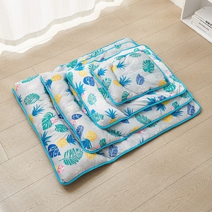 Summer Keep Cool Pet Bed Mat Ice Silk Reutilizable Transpirable Dog Cooling Pad <span class=keywords><strong>Manta</strong></span> - Product Image 4