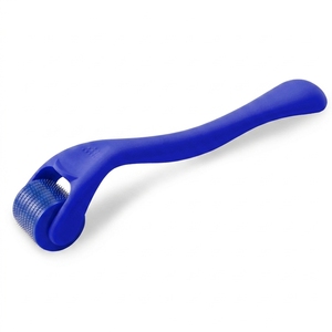 Rouleau Derma à Micro-aiguilles Couleur Personnalisée Bleu Mat Permanent en Titane, Aiguilles de 0,25 mm, Usage Domestique pour la Perte de Cheveux - Product Image 4