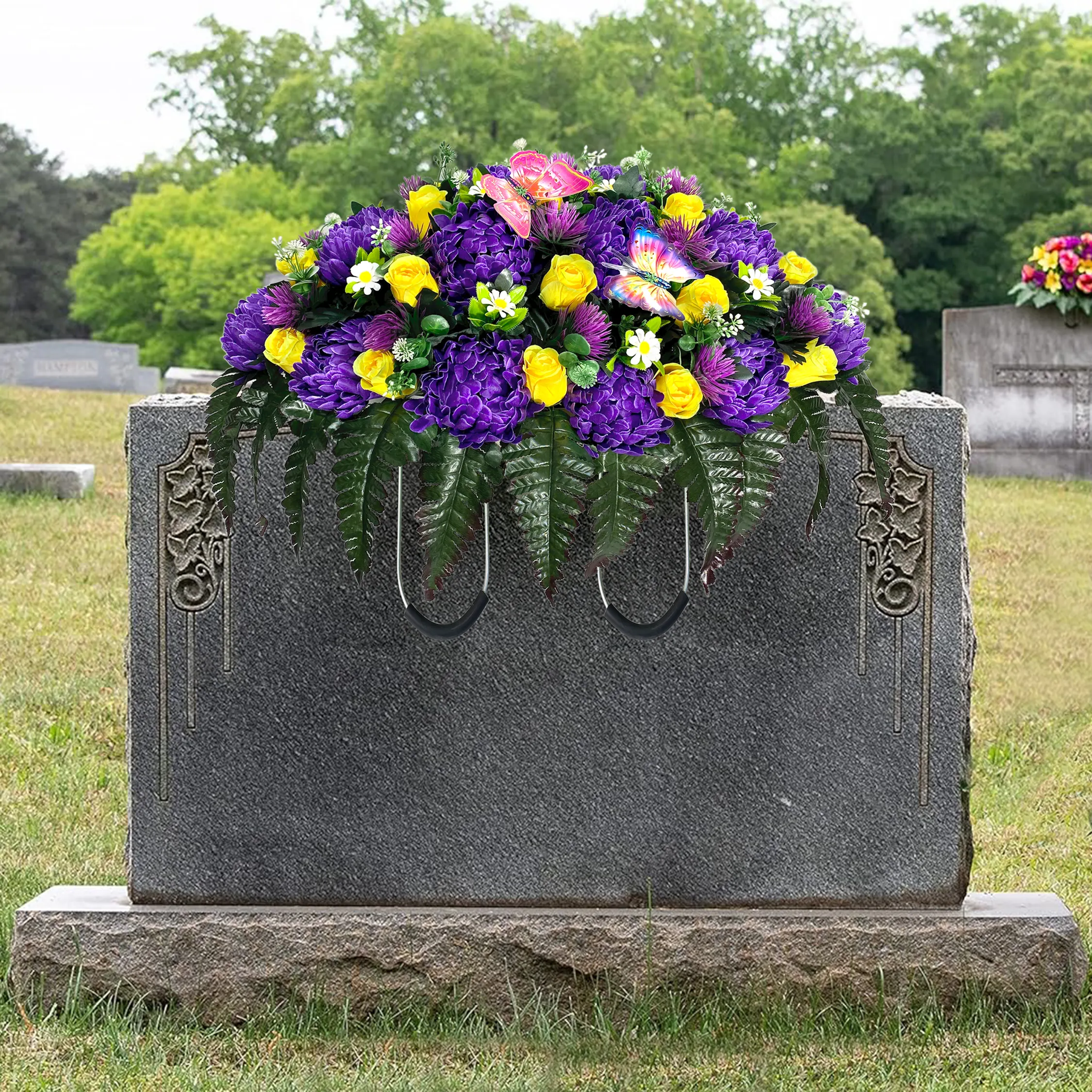 墓のための墓石の花のサドル-人工記念日墓地の花シルク葬儀の共感花のアレンジメント