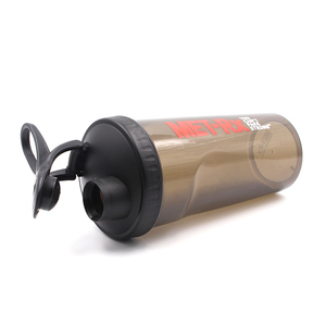 Bouteille d'eau de fitness portable de haute qualité de 700ml <span class=keywords><strong>sans</strong></span> BPA et tamis en plastique pour le camping à boire directement - Product Image 2