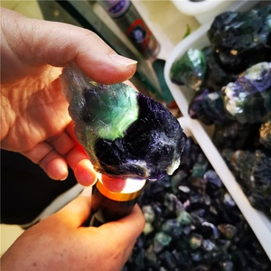 Di alta qualità naturale ruvido colorato arcobaleno <span class=keywords><strong>cristalli</strong></span> di Fluorite minerale pietra grezza per la decorazione domestica - Product Image 4