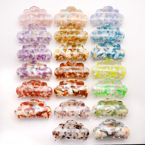Pince à cheveux en acétate multicolores de style européen et américain, 10 cm, en forme de nuage, accessoire de cheveux unique pour femmes, vente en gros - Product Image 1