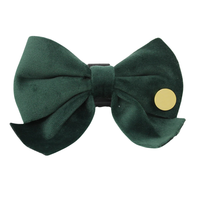 Ensemble personnalisé de promenade pour chien en velours vert olive-Harnais, collier, laisse et nœud papillon réglables avec quincaillerie en métal doré de qualité supérieure