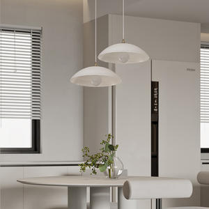 Lámpara Colgante LED de Cristal con Diseño de Ondas de Agua Estilo Bauhaus Japonés Retro, Altura Ajustable, Luz Blanca Cálida para Comedor - Product Image 6