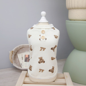 Ropa de lujo para cachorros de estilo coreano para primavera y verano, estampado de oso bonito, poliéster y lana sostenibles para veterinarios de mascotas - Product Image 4