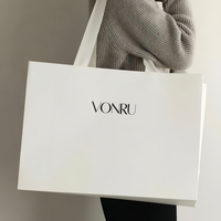Sac shopping en papier blanc avec logo personnalisé, sac cadeau de luxe pour marque de vêtements, emballage pour boutique de vêtements, OEM ODM