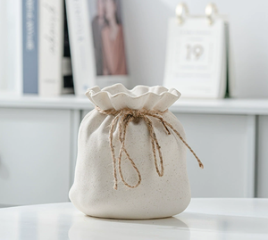 Jarrón de Cerámica Creativo de Estilo Europeo con Forma de Saco, Decoración Moderna para Sala de Estar, Flor Artificial con Cuerda para Boda - Product Image 1