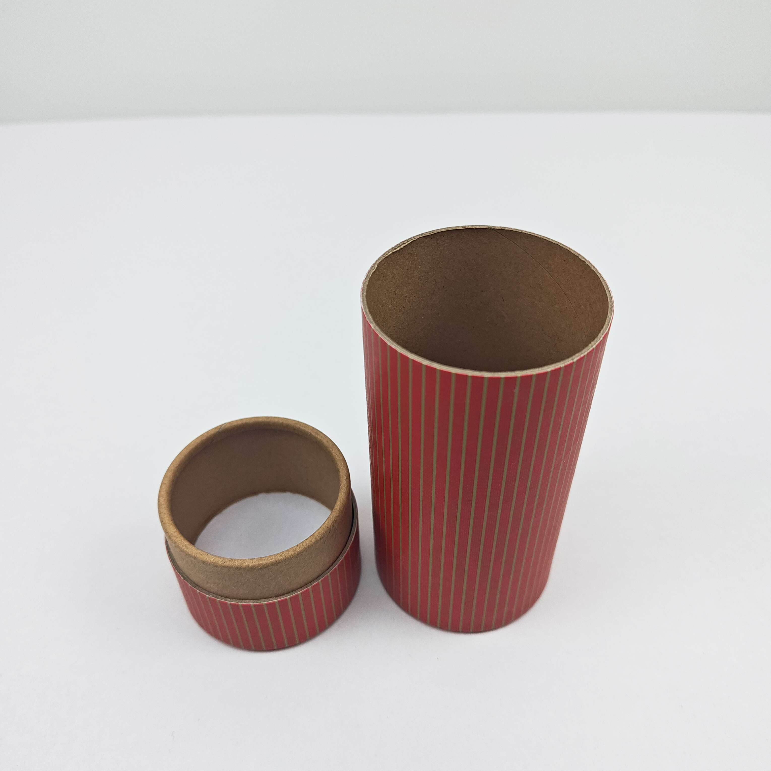 Luxury Custom Printed Food Grade Kraft Paper Tube Cylinder Packaging Box Wholesale Box Round Paper Tea Package Tube