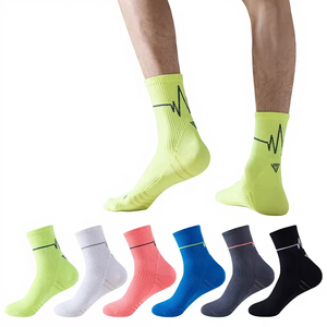 High Quality Wholesale Professional Sports <b>Socks</b> Marathon Running Moisture-Wicking Training Mid-Calf <b>Socks</b> - Product Image 2