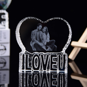 Cadre photo en cristal gravé holographique personnalisé, photo personnalisée en cristal, forme de cœur 3D personnalisée, 1 pièce, amour - Product Image 6